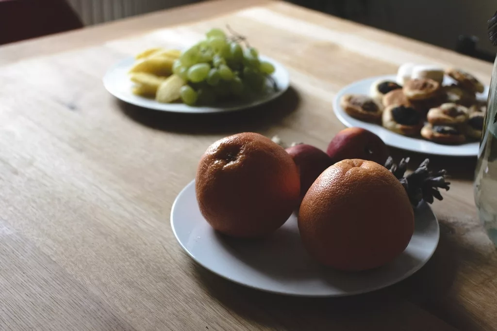 What's in Season This Summer (And How to Eat It)