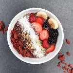 5-Minute Tropical Smoothie Bowl